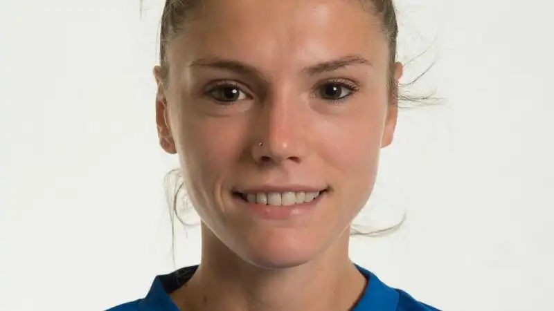 Oltre ad essere molto brava, la calciatrice azzurra è anche molto bella