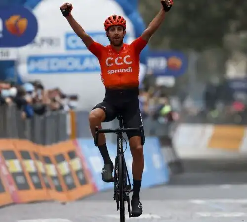 Giro: a Cerny la tappa delle polemiche