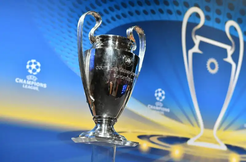Champions, Uefa: idea porte aperte per la finale