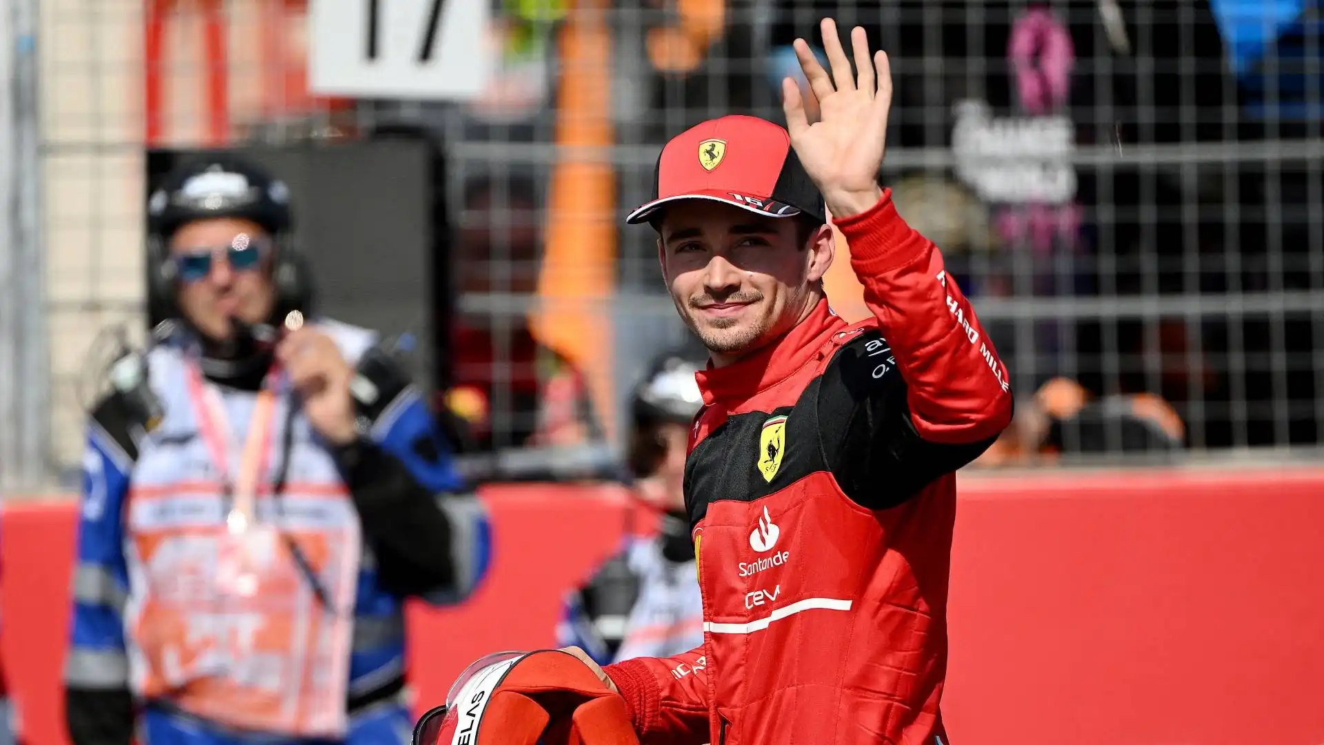 Il pilota della Ferrari ha anche risposto a una domanda i francese, nella classica intervista al pole-man