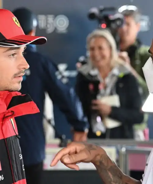 F1, Lewis Hamilton vuota il sacco: parole importanti su Charles Leclerc