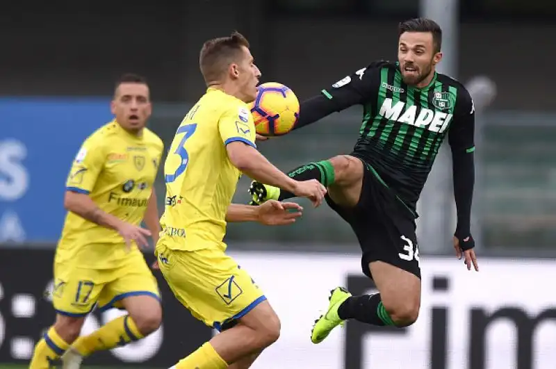 Il Sassuolo passa a Verona per 2-0 grazie a Di Francesco e un'autorete di Giaccherini.