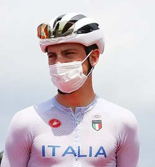 Giulio Ciccone sorpreso da Fabio Aru e Davide Cassani