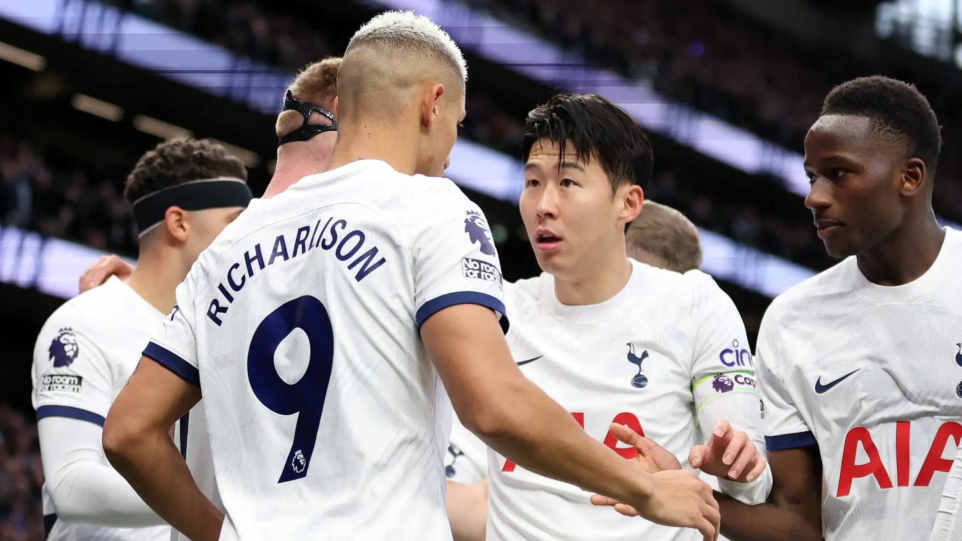 10- Apre la Top10 il Tottenham di Postecoglu: 754,8 milioni di euro
