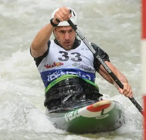 Canoa, Bertoncelli e Colazingari campioni