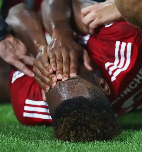 Coman fuori in lacrime: grave infortunio