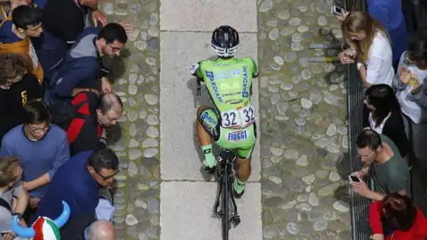 Lo spagnolo della Tinkoff si piazza al terzo posto nella 15esima tappa, la prima frazione di alta montagna con partenza a Marostica e arrivo a Madonna di Campiglio.