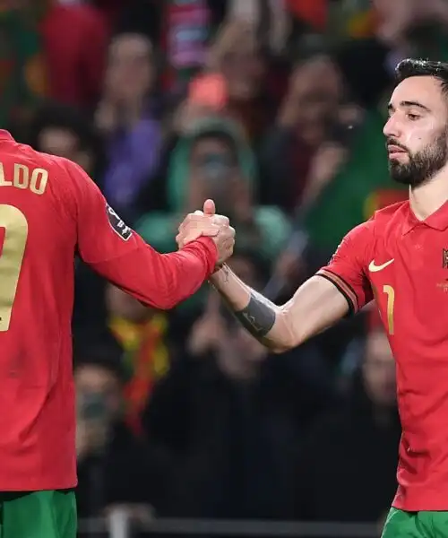 Bruno Fernandes spegne le polemiche su Cristiano Ronaldo. A modo suo