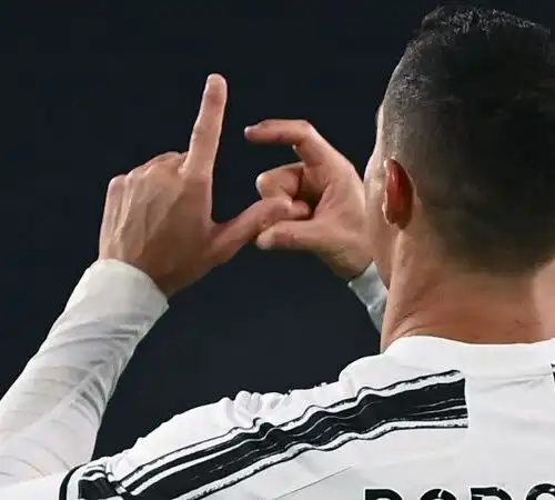 Cristiano Ronaldo festeggia il compleanno e vede il rinnovo