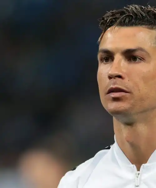 Cristiano Ronaldo festeggia: “Triplete”