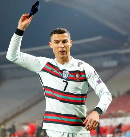 Portogallo, il ct difende Cristiano Ronaldo: “Sempre capitano”