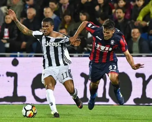 A Crotone ripongono lo spumante