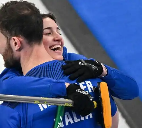 Pechino 2022, un oro da leggenda per Constantini e Mosaner. E ora è curling mania. Le foto