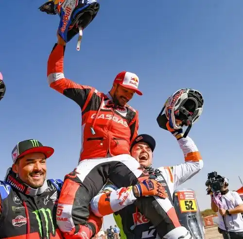 Dakar, incoronato il nuovo campione. Petrucci dolorante al traguardo