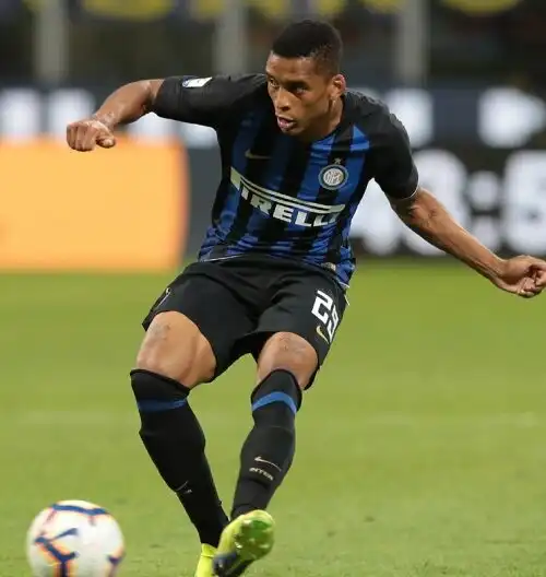 Dalbert si presenta al mondo Cagliari: “Ho parlato con Nainggolan”