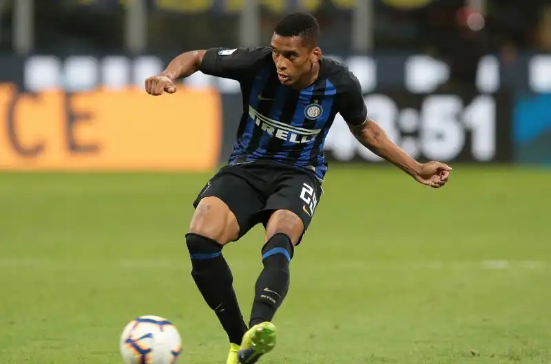 Inter, Dalbert può partire a gennaio