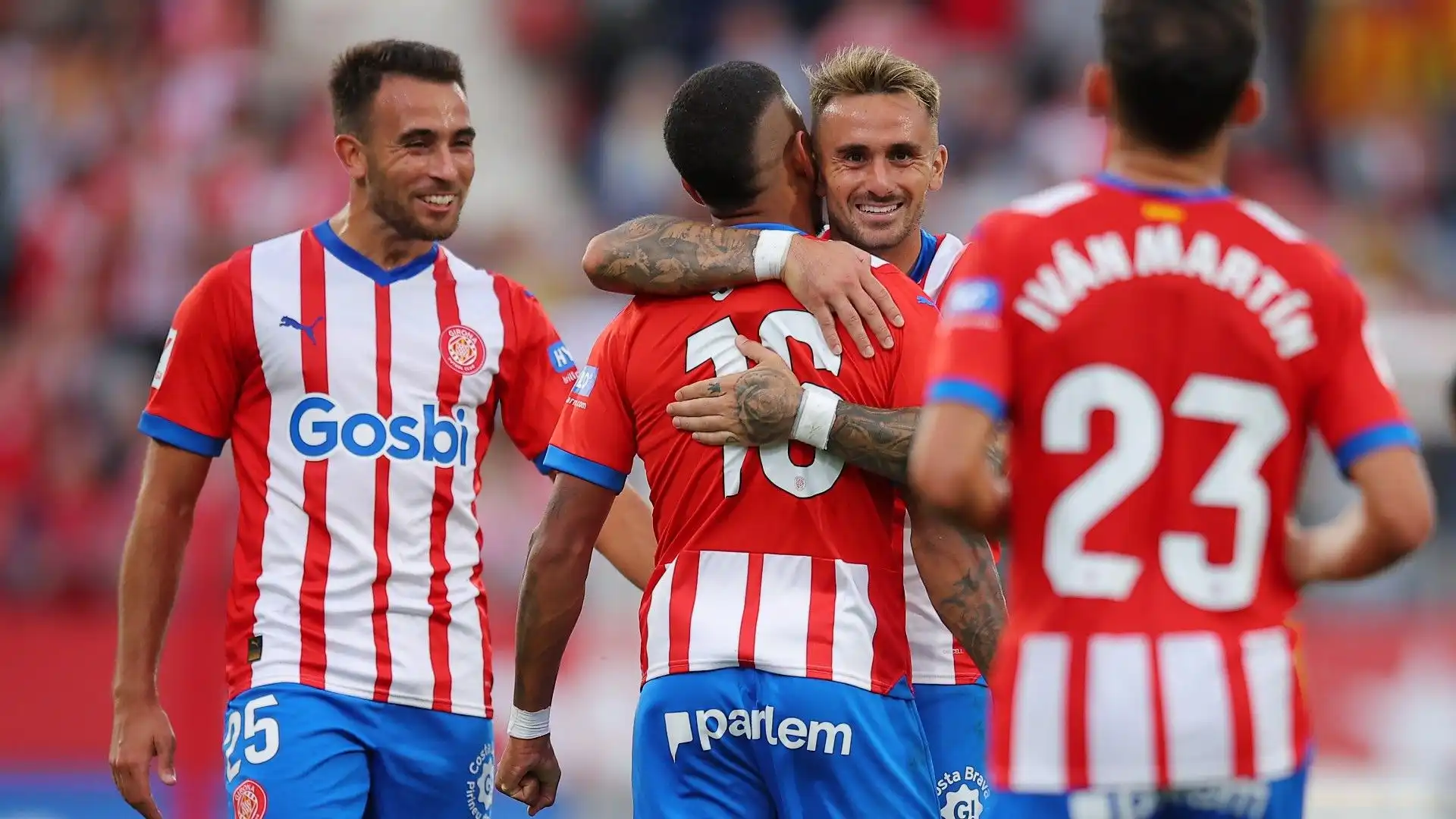 Dalla Spagna alla Germania: la Bundesliga vuole il giovanissimo campione. Foto
