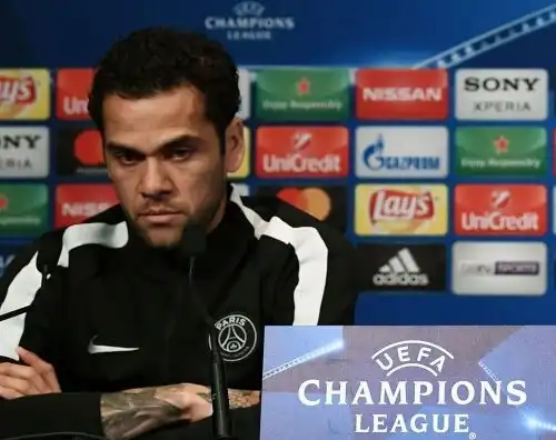 Dani Alves lascia il PSG, Conte lo chiede all’Inter