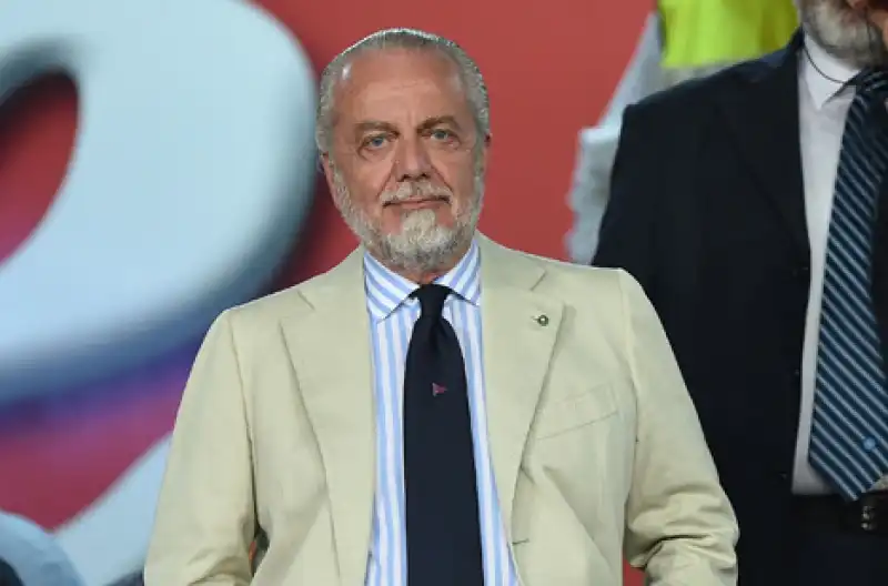 Napoli, De Laurentiis apre a Quagliarella