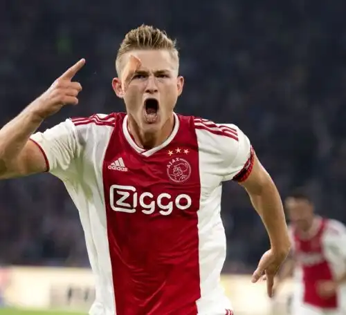 De Ligt, Raiola mette fretta alla Juve