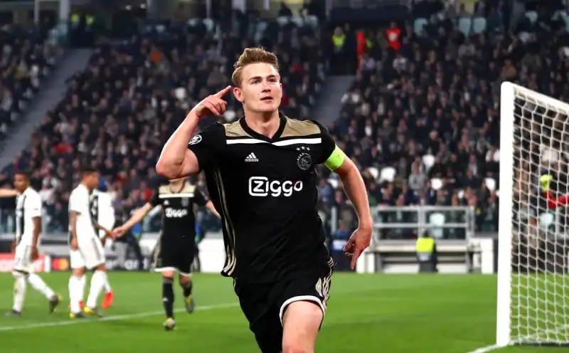 Corsa per De Ligt, il PSG si tira fuori