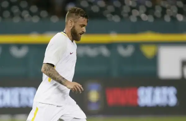 De Rossi: niente operazione al ginocchio