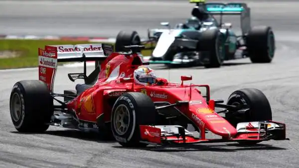 "Siamo contenti. Avevamo detto che avremmo fatto due podi quest’anno, quindi bene così. Una grande gara per tutti e due i piloti. Una grande squadra e un grande lavoro", così Arrivabene.