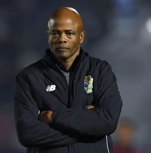 Cagliari, Dely Valdes si offre