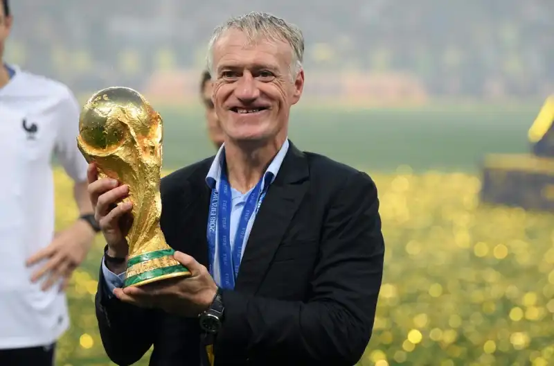 Francia, la Federcalcio conferma Deschamps