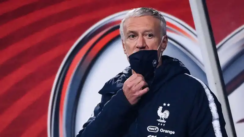 Didier Deschamps va giù piatto con José Mourinho
