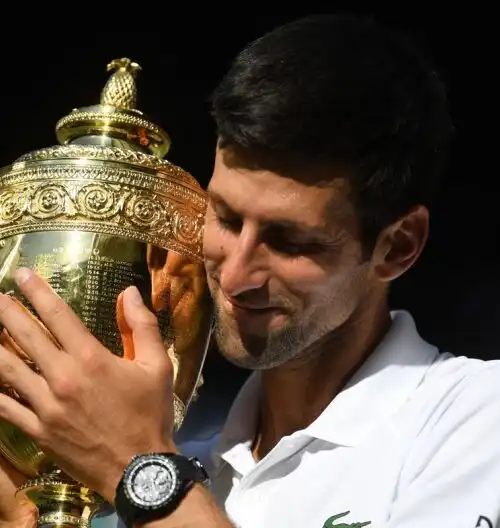 Djokovic torna grande: trionfo a Wimbledon