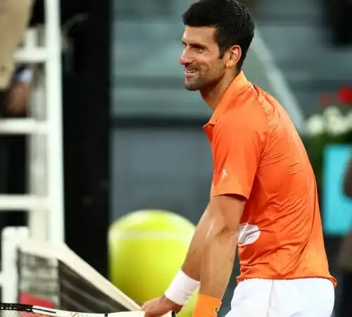 Novak Djokovic sorride e ringrazia: il numero 1 al mondo non si nasconde