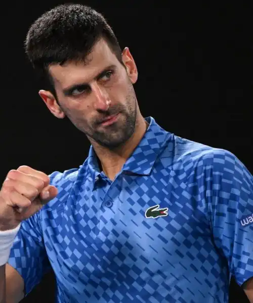 Djokovic torna il numero uno: decimo Australian Open, Tsitsipas va ko