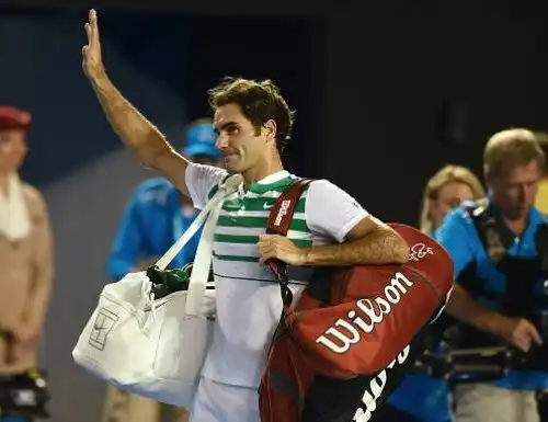 Federer fa ‘crac’, operato al ginocchio