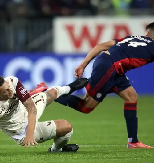 Cagliari e Salernitana si sgambettano a vicenda: 1-1