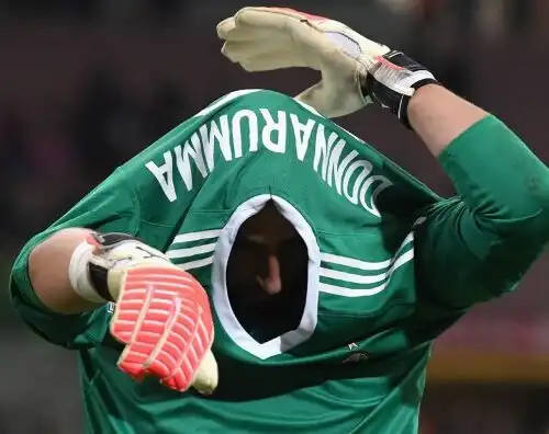 Tris Milan, ma i tifosi cacciano Donnarumma