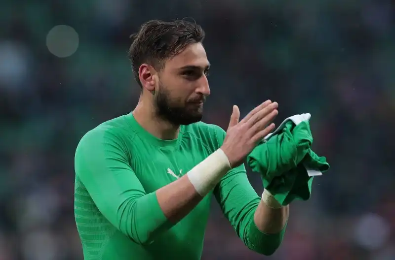 Milan, il PSG insiste per Donnarumma