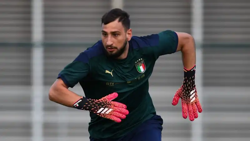 Mercato Juventus: è arrivata l’offerta a Donnarumma e Raiola