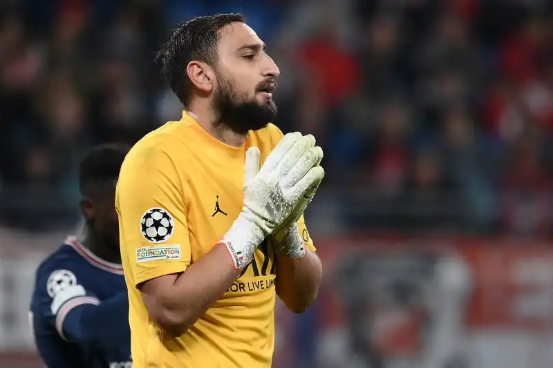 Psg, Gianluigi Donnarumma out: Pochettino replica a Raiola