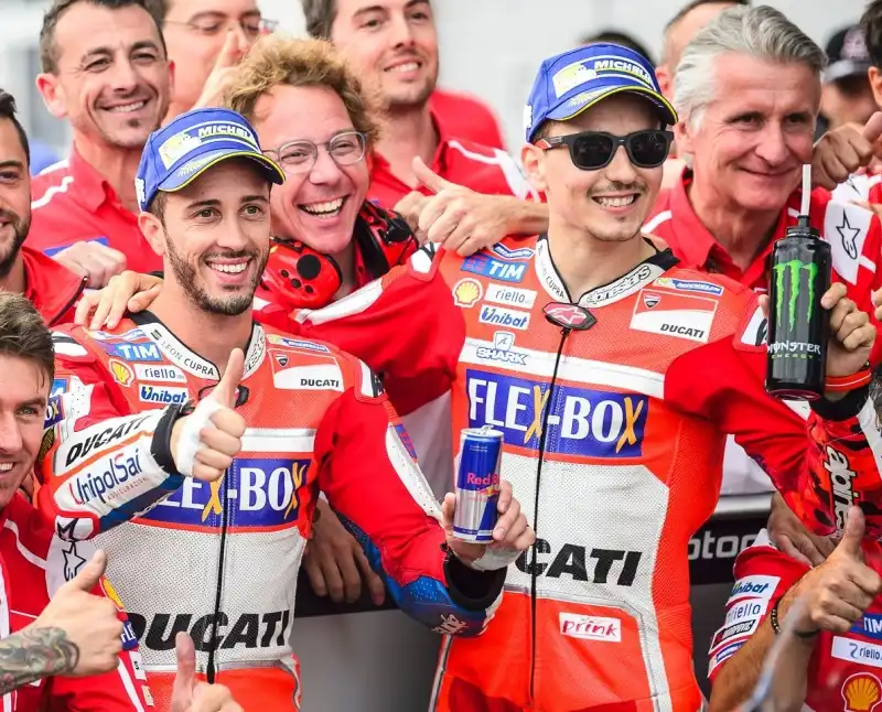 Dovizioso: “Lorenzo è strano”