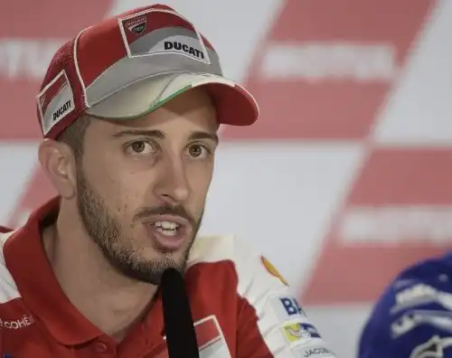 Dovizioso davanti, Rossi sesto
