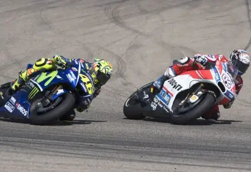 Dovizioso parte forte, Rossi dodicesimo