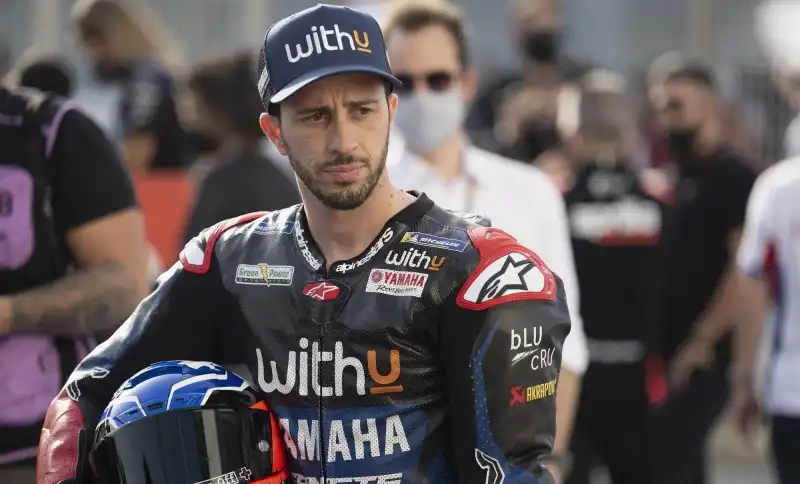 Andrea Dovizioso ringrazia Valentino Rossi