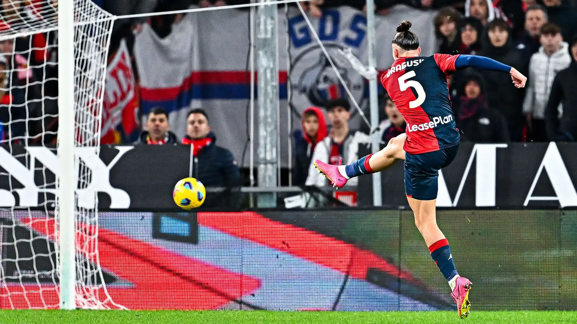 In questa stagione ha anche segnato un gol