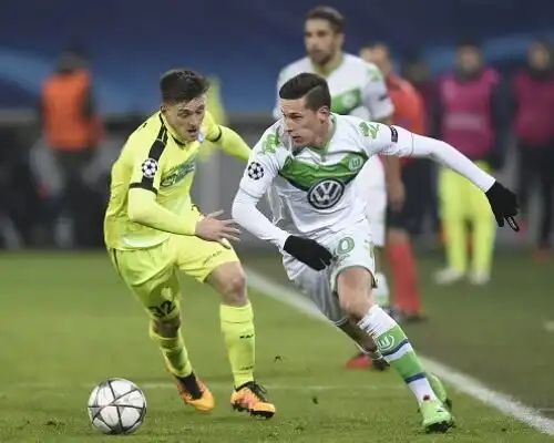 Draxler show, il Wolfsburg vede i quarti