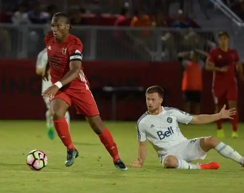 Drogba, gol capolavoro con dedica a Conte