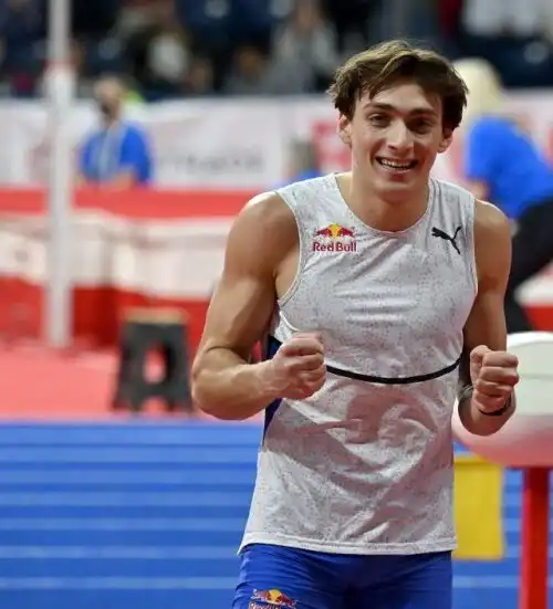 Duplantis, nuovo record mondiale per il re del salto con l’asta