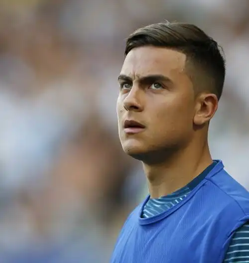 La Juve aspetta il sì di Dybala, tifosi furiosi