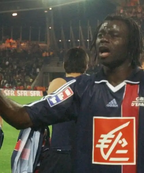 E’ morto Modeste M’Bami: le foto del campione