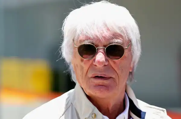 Bernie Ecclestone accusa la Ferrari